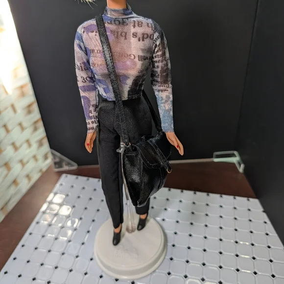 Vintage 1999 Pilot Barbie Custom Restyled To Cool City Girl - Picture 8 of 10